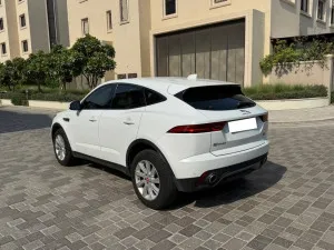 2019 جاكوار اي بيس P200