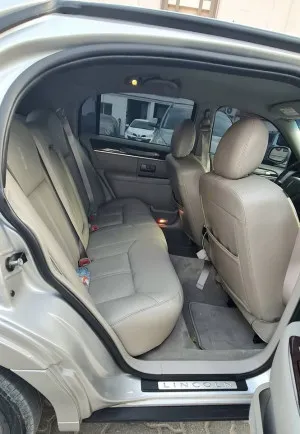 2009 Lincoln Town Car Executive
