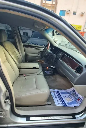 2009 Lincoln Town Car Executive