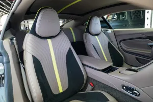 2020 استون مارتن دي بي ١١ AMR Coupe