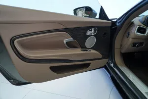 2020 استون مارتن دي بي ١١ AMR Coupe