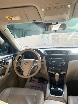 2015 Nissan XTrail SL