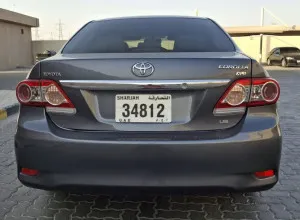 2013 تويوتا كورولا Base