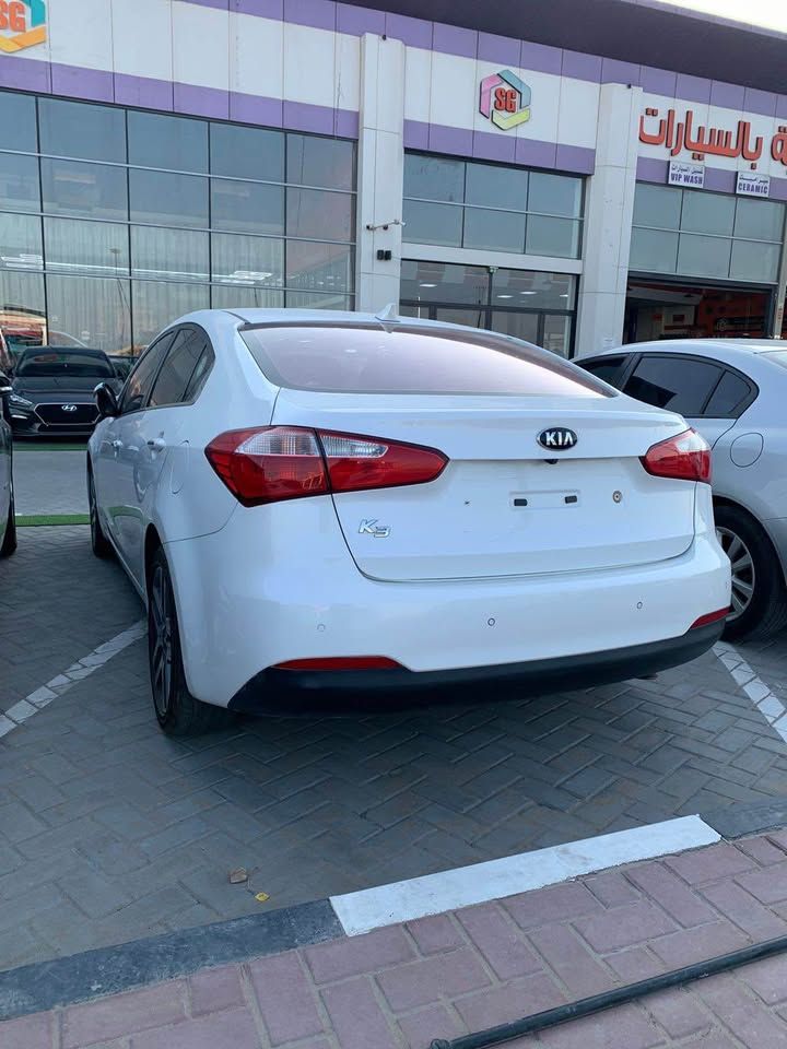 2015 كيا سيراتو EX hatchback