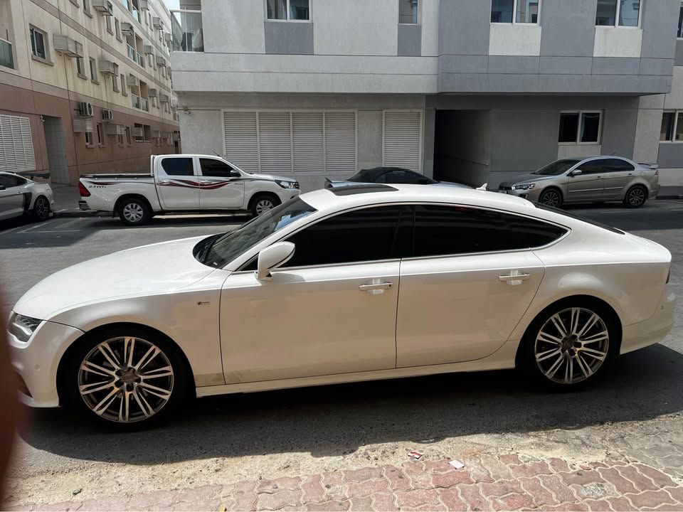2012 اودي آي ٧ Prestige