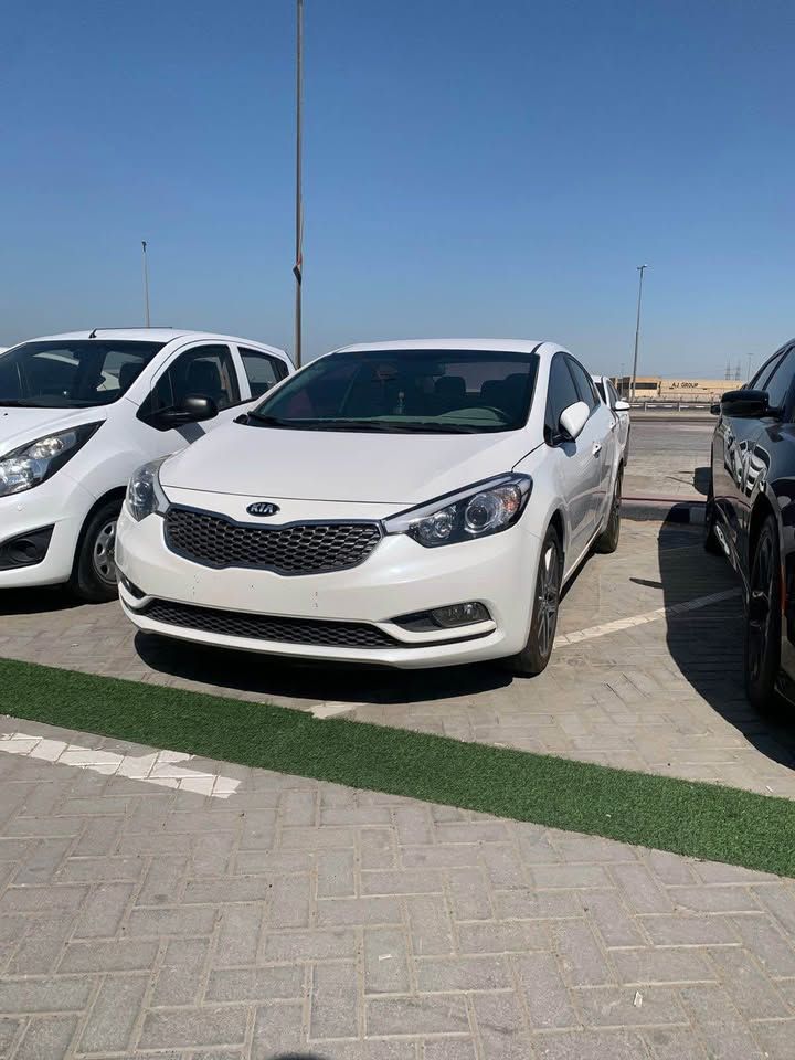 2015 كيا سيراتو EX hatchback