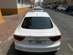 2012 اودي آي ٧ Prestige