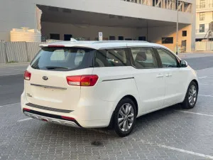 2018 كيا كارنفال LX
