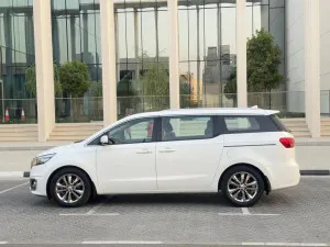 2018 كيا كارنفال LX