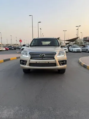 2013 لكزس أل أكس ٥٧٠