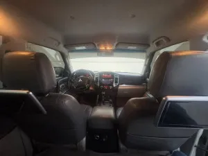 2017 Mitsubishi Pajero GLS