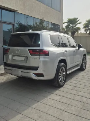 2023 تويوتا لاند كروزر VXR