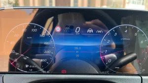 2025 Mercedes-Benz E-Class E200