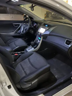 2011 Hyundai Avante SEL