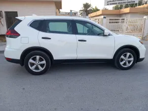 2018 نيسان روج SV