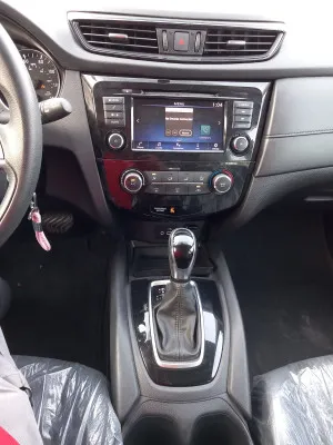 2018 نيسان روج SV