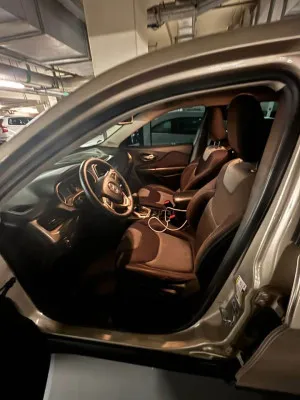 2014 جييب شيروكي Sport