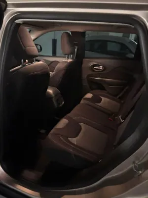 2014 جييب شيروكي Sport