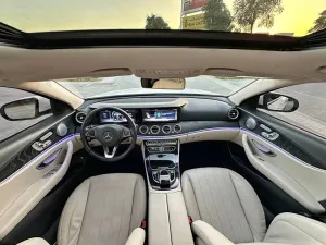 2017 مرسيدس-بنز الفئة - E E300