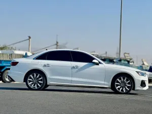 2023 اودي آي ٤ 45 TFSI