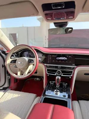 2023 بنتلي فلاينج سبير V8