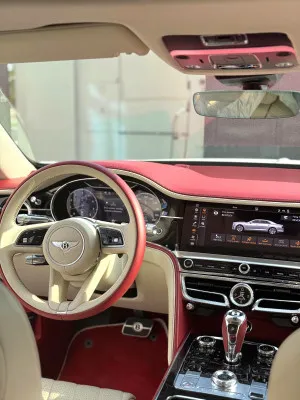 2023 بنتلي فلاينج سبير V8