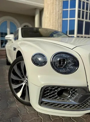 2023 بنتلي فلاينج سبير V8