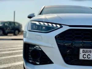 2023 اودي آي ٤ 45 TFSI