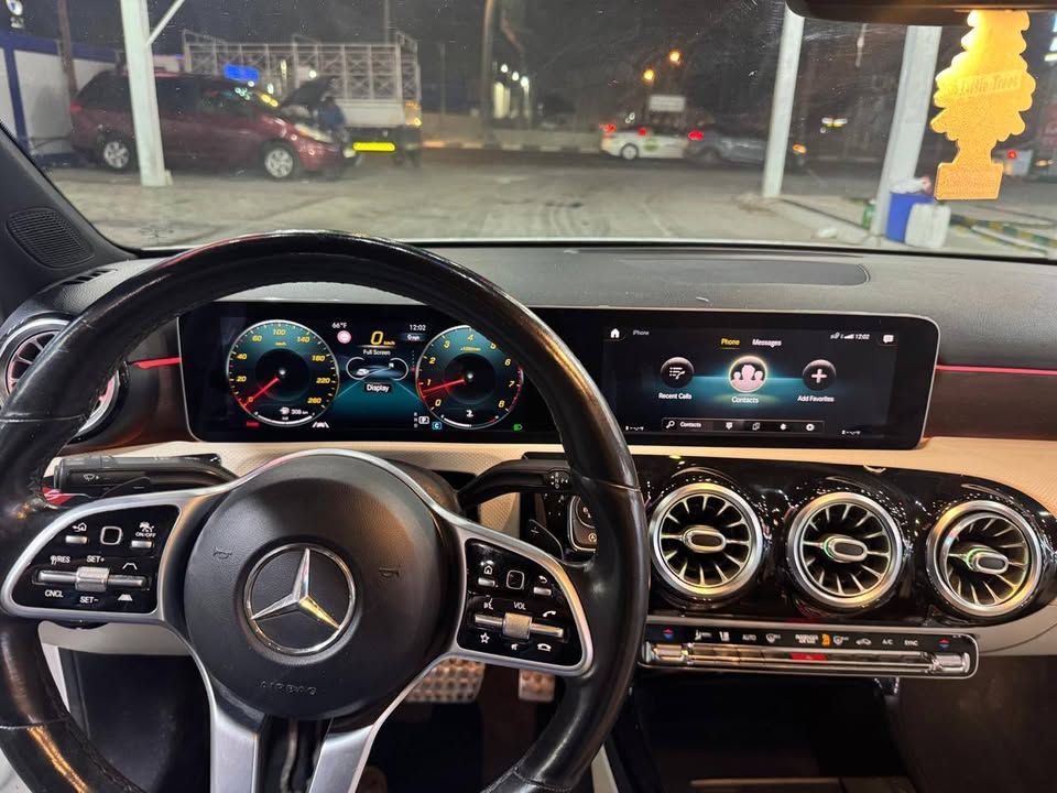 2019 مرسيدس-بنز الفئة - A A220 Sedan