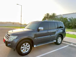 2010 Mitsubishi Pajero Signature Edition