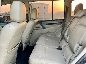 2010 Mitsubishi Pajero Signature Edition