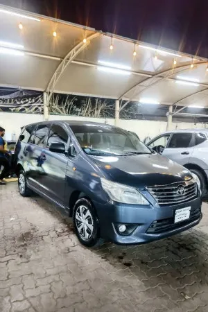 2013 تويوتا إينوفا 2.7 GX 7 STR