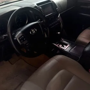 2008 تويوتا لاند كروزر VXR
