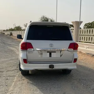 2015 Toyota Land Cruiser GXR
