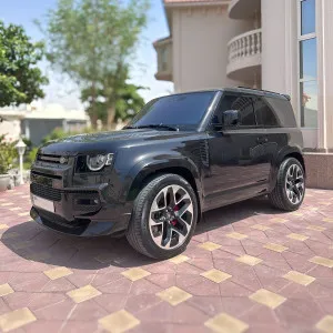 2021 لاند روفر ديفندر P300
