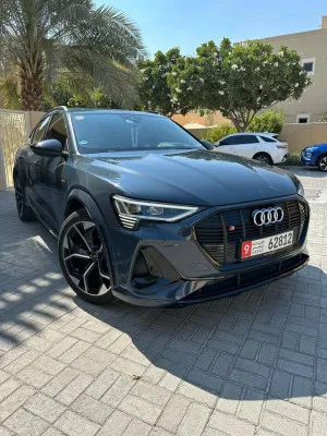 2023 Audi e-tron Prestige