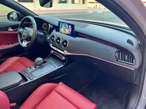 2022 كيا ستينجر GT