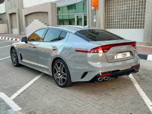 2022 كيا ستينجر GT