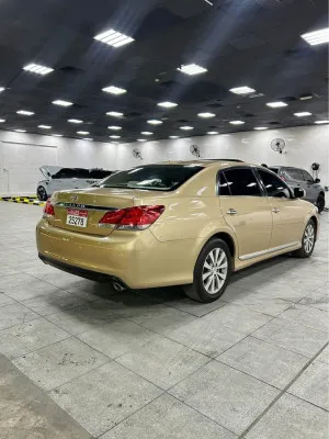 2011 Toyota Avalon Exclusive