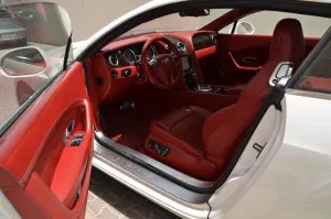 2013 بنتلي كونتيننتال GT V8