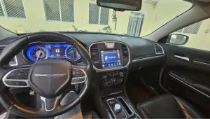 2018 Chrysler 300 C