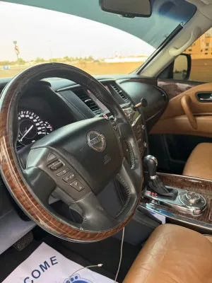 2014 Nissan Patrol SE T2