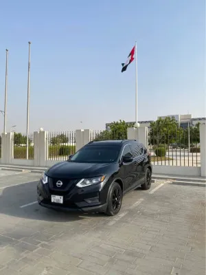 2017 نيسان روج SL