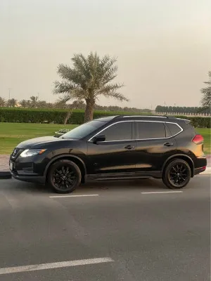 2017 نيسان روج SL