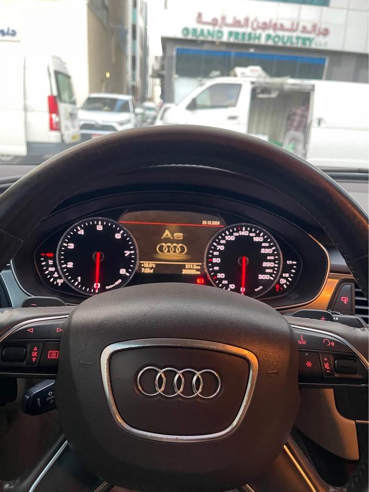 2013 اودي آي ٦ Prestige