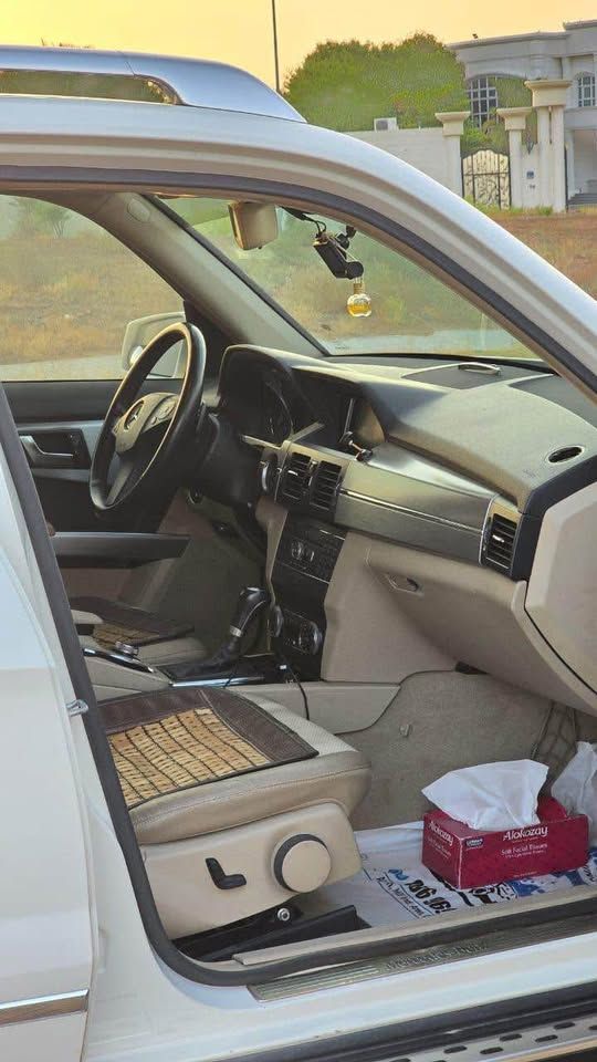 2012 مرسيدس-بنز GLK - جي ال كي GLK300