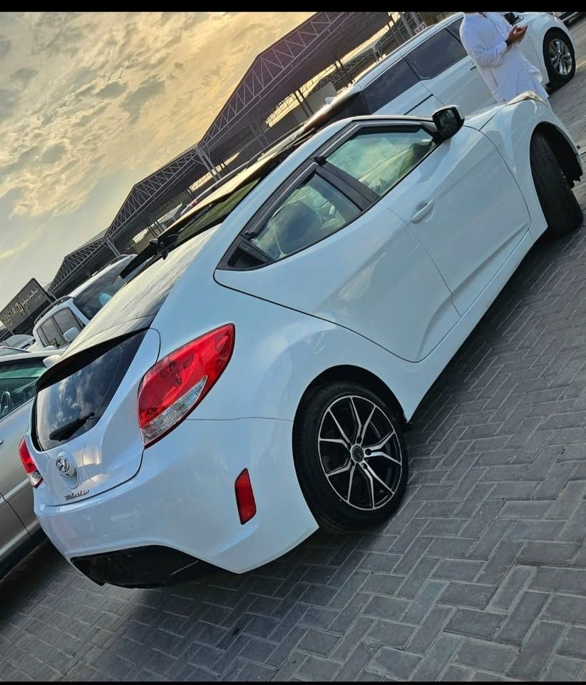 2015 هيونداي فوليستر GLS
