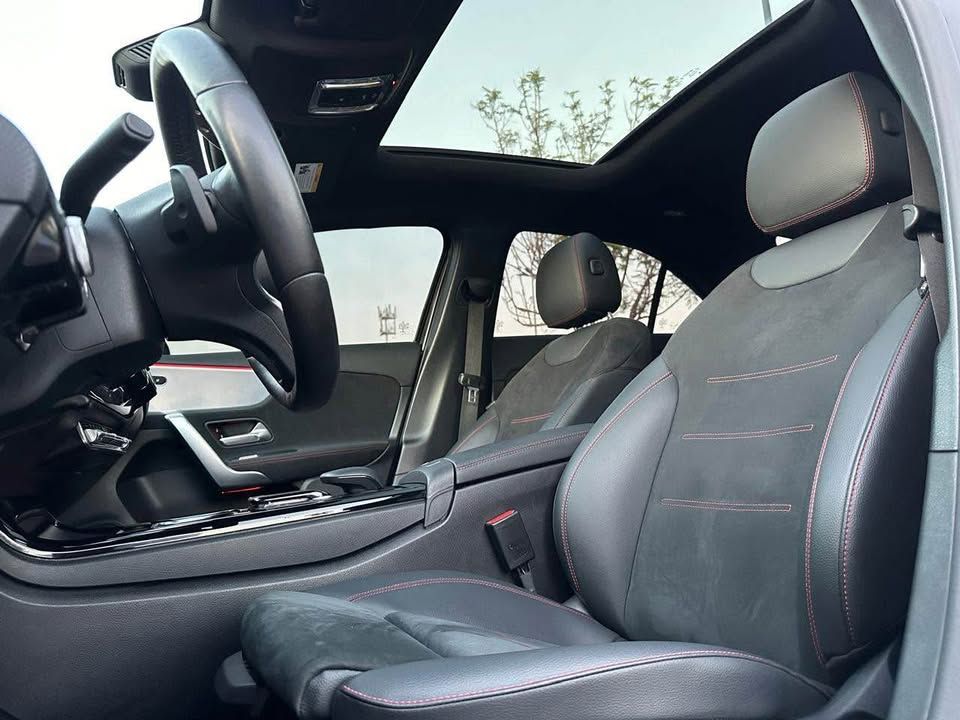 2022 مرسيدس-بنز الفئة - A A220 Sedan