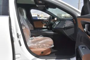 2025 Mercedes-Benz E-Class E200