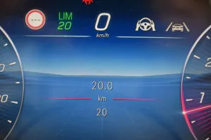 2025 Mercedes-Benz E-Class E200